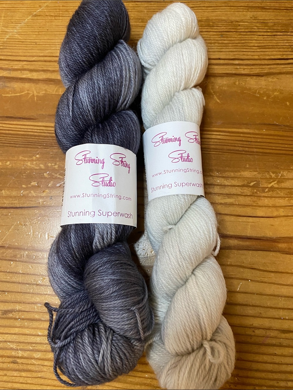 Stunning String Studio Superwash Yarn Set - Gray & Cream